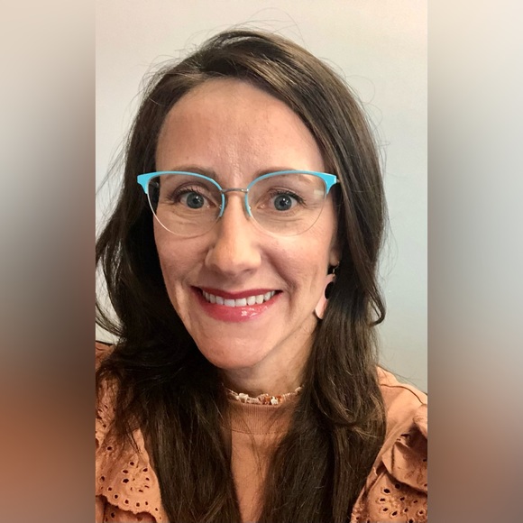 Meet your Posher, Crystal - Picture 4 of 13